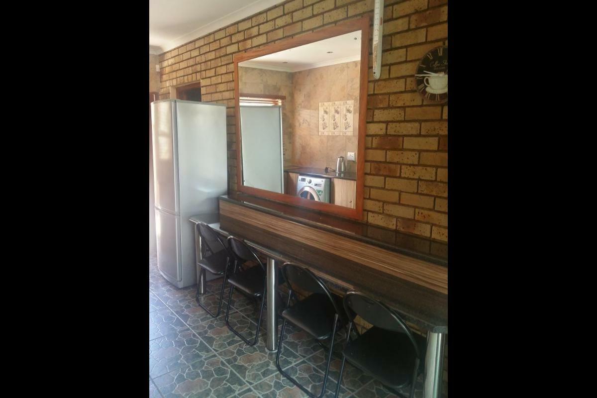 Twins Guest House Astoni Vanderbijlpark Kültér fotó