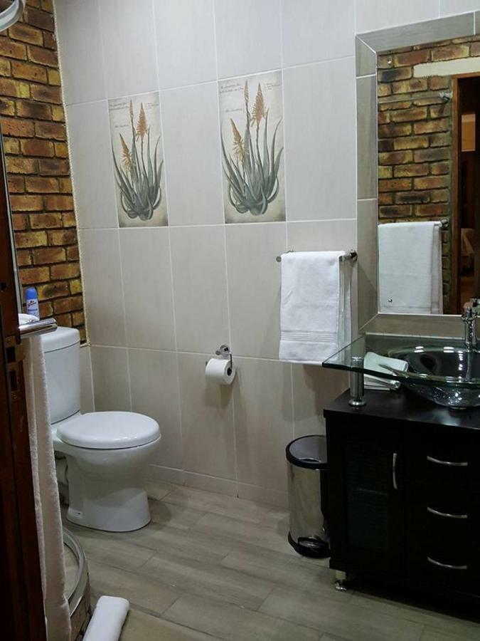Twins Guest House Astoni Vanderbijlpark Kültér fotó